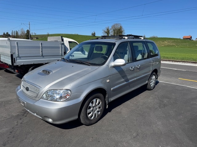 KIA Carnival 2.9 CRDi Family mit erst 46000 km