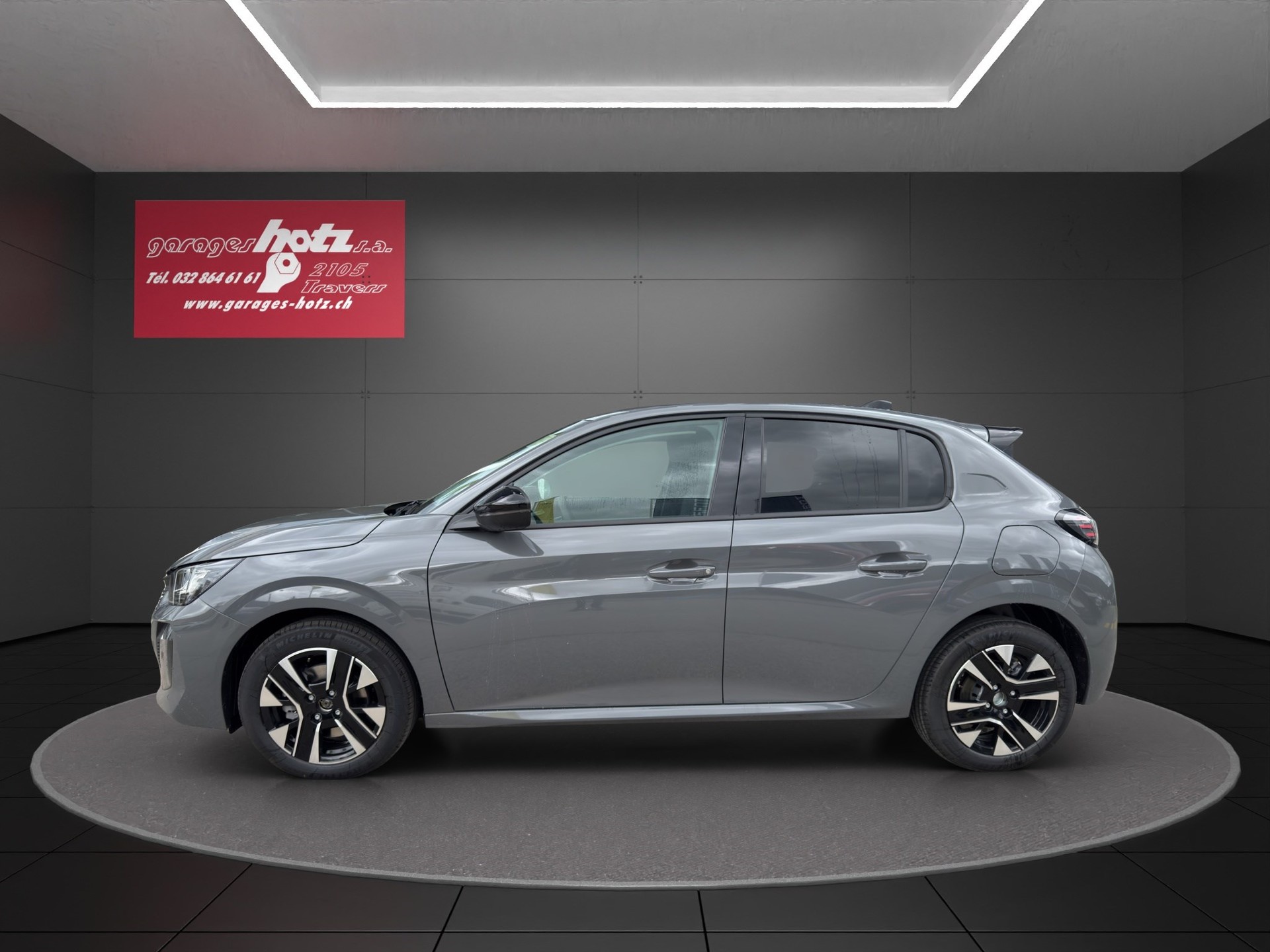 PEUGEOT 208 1.2 MHEV 100 Allure Premium-showroom-element-2