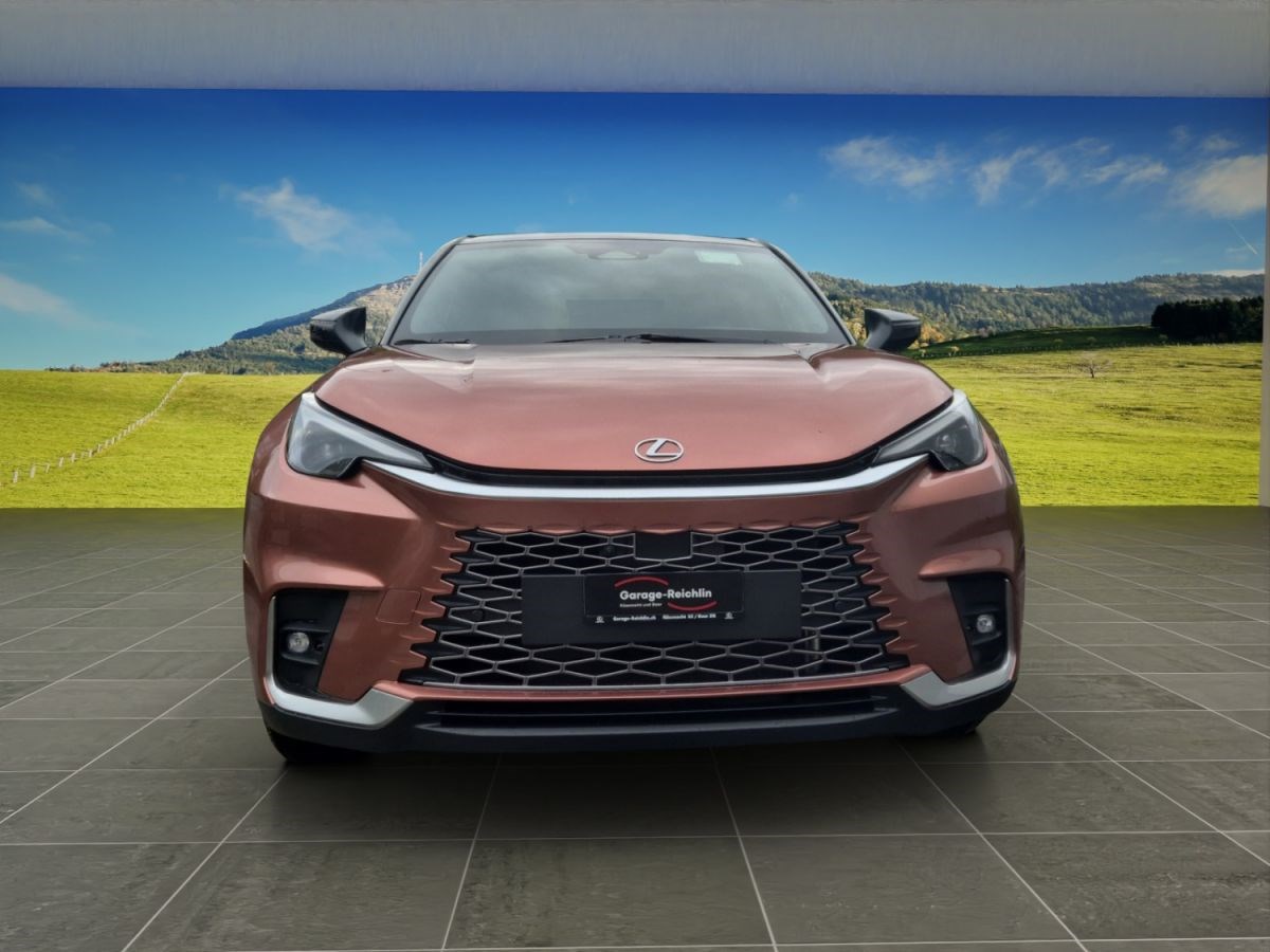 LEXUS LBX 1.5 Hybrid Cool AWD-image-7