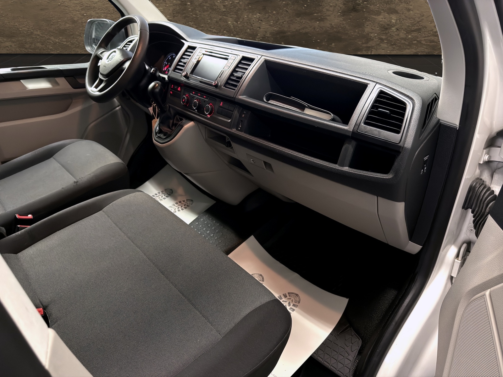 VW VW VW T6 2.0 TDI 4Motion DSG-showroom-element-3