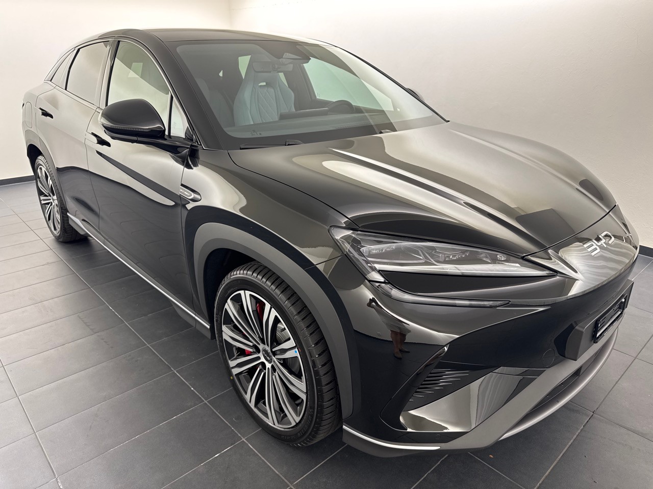 BYD Seal 91,3 kWh Excellence-showroom-element-3