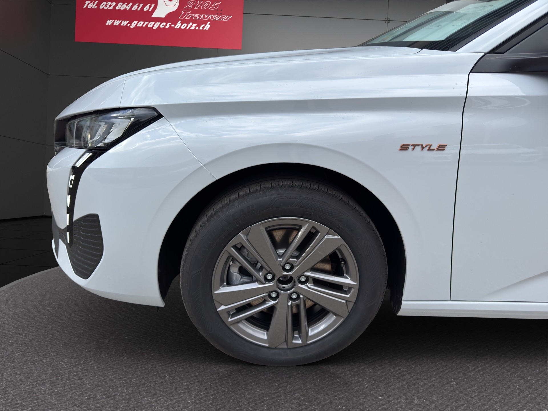 PEUGEOT 308 SW 1.2 HEV Style-image-4