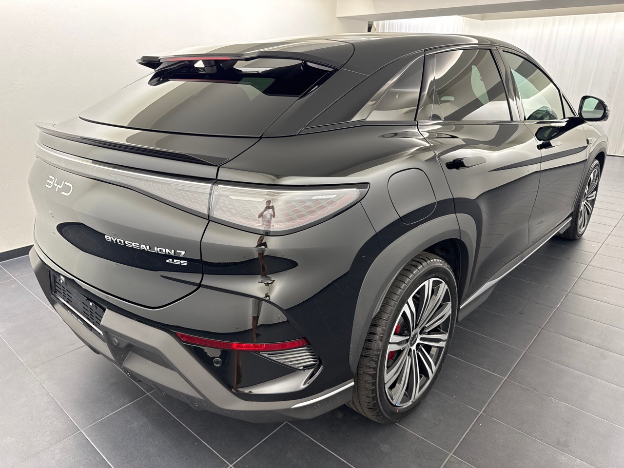 BYD Seal 91,3 kWh Excellence-showroom-element-2