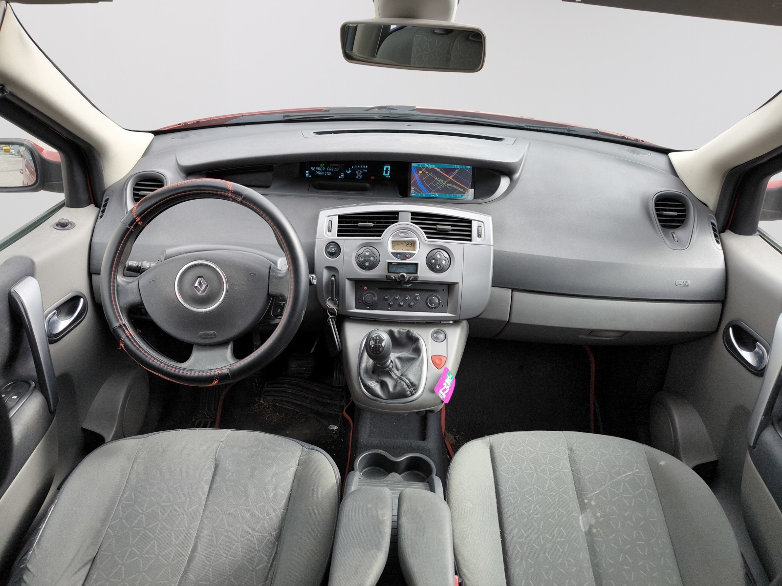 RENAULT Grand Scénic 2.0 16V Exception-image-8