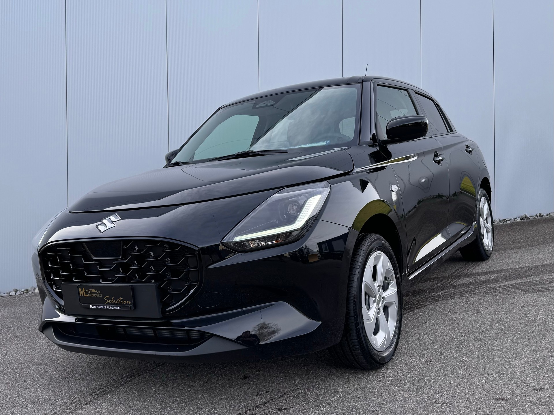 SUZUKI "NEW" Swift 1.2 Compact+ Hybrid 4x4-image-2