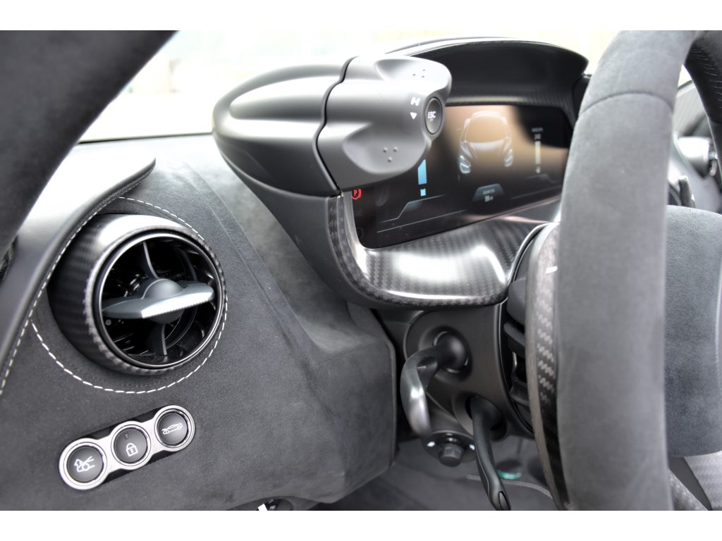 McLAREN 750S Coupé Performance 4.0 V8 SSG-image-23