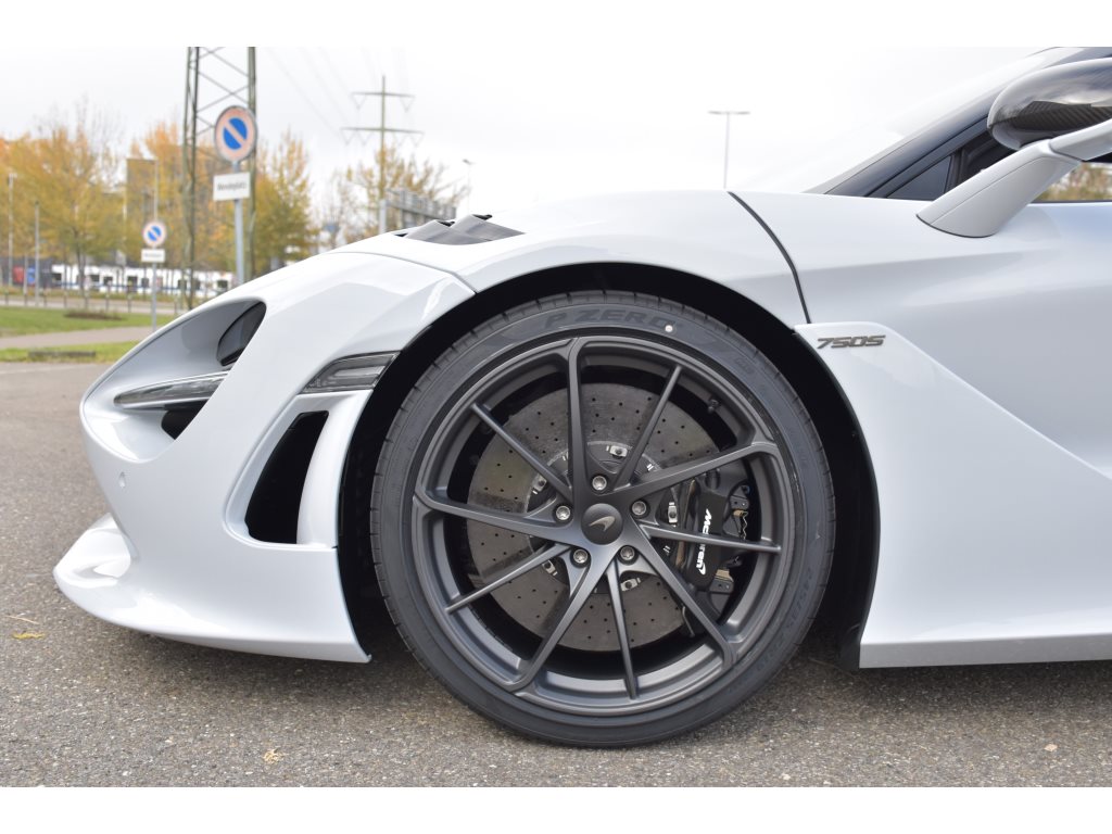 McLAREN 750S Coupé Performance 4.0 V8 SSG-image-12