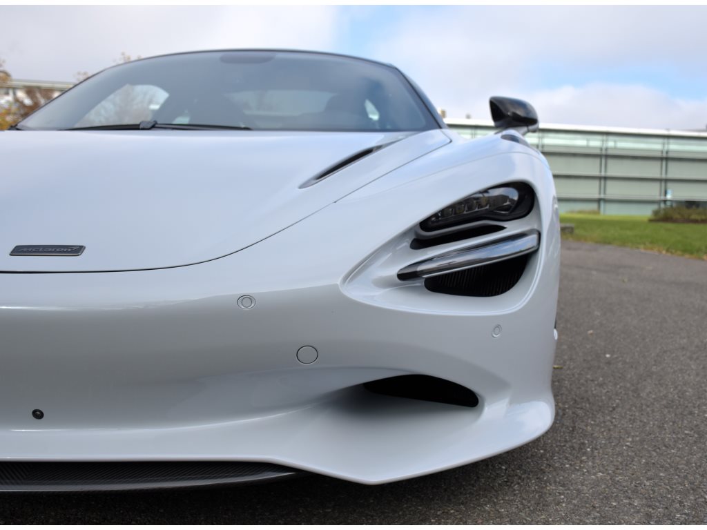 McLAREN 750S Coupé Performance 4.0 V8 SSG-image-16