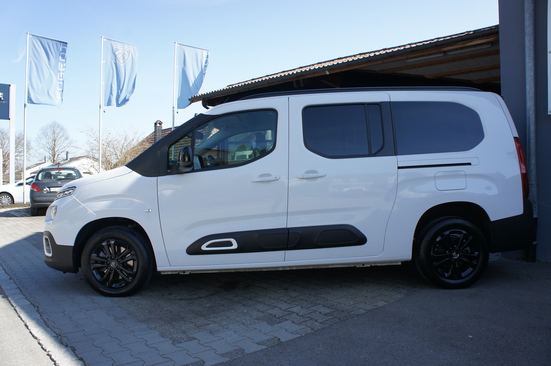 CITROEN Berlingo XL 1.5 BlueHDi 7 Plätze Max EAT8-showroom-element-1