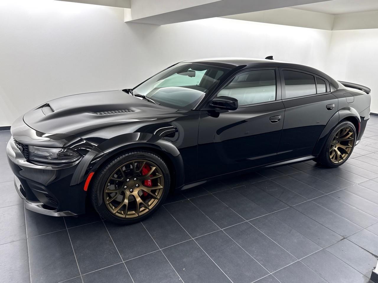 DODGE Charger Hellcat Redeye Widebody-image-14
