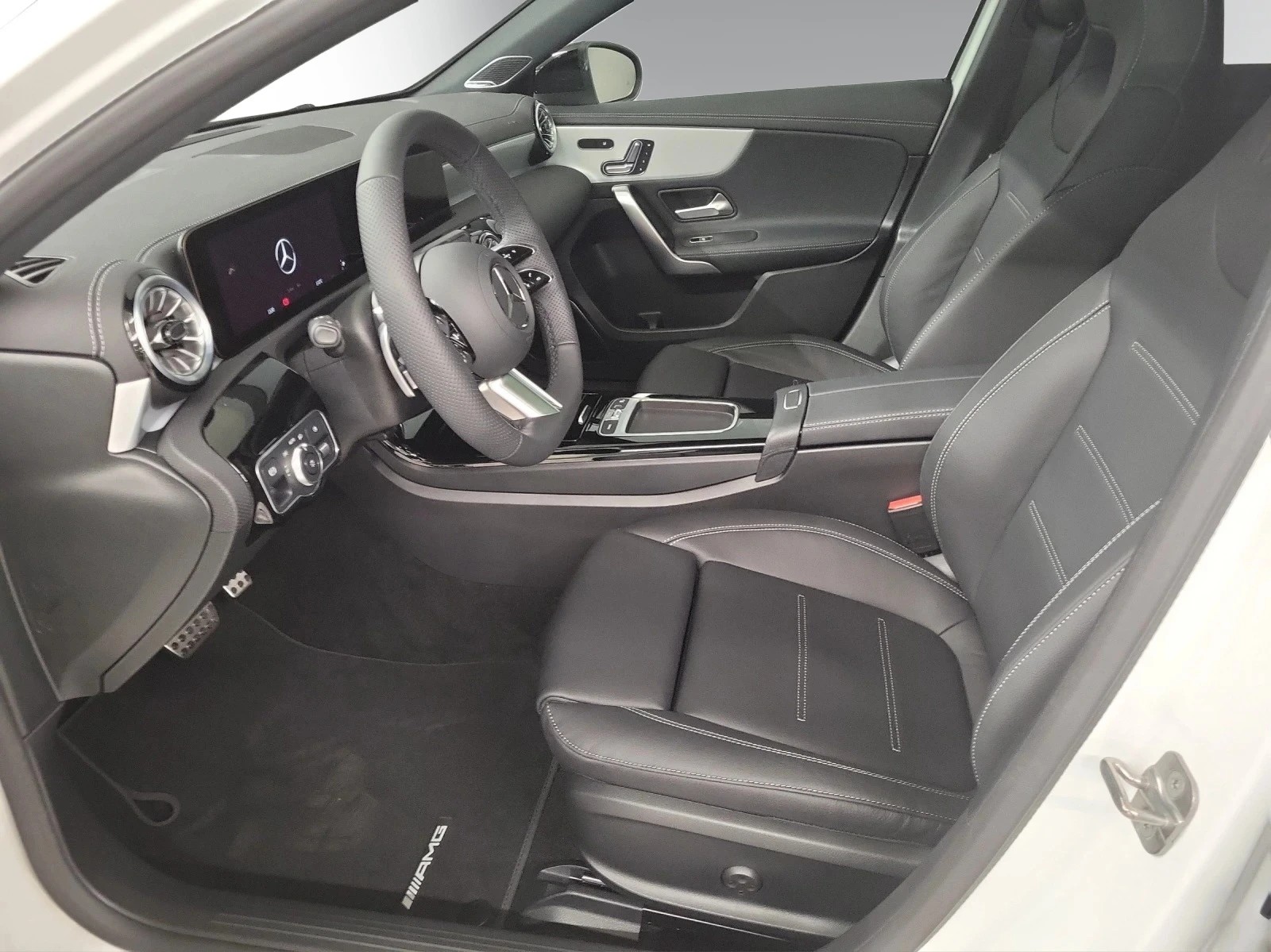 Image MERCEDES-BENZ A-220 A 220 4Matic 8G-DCT