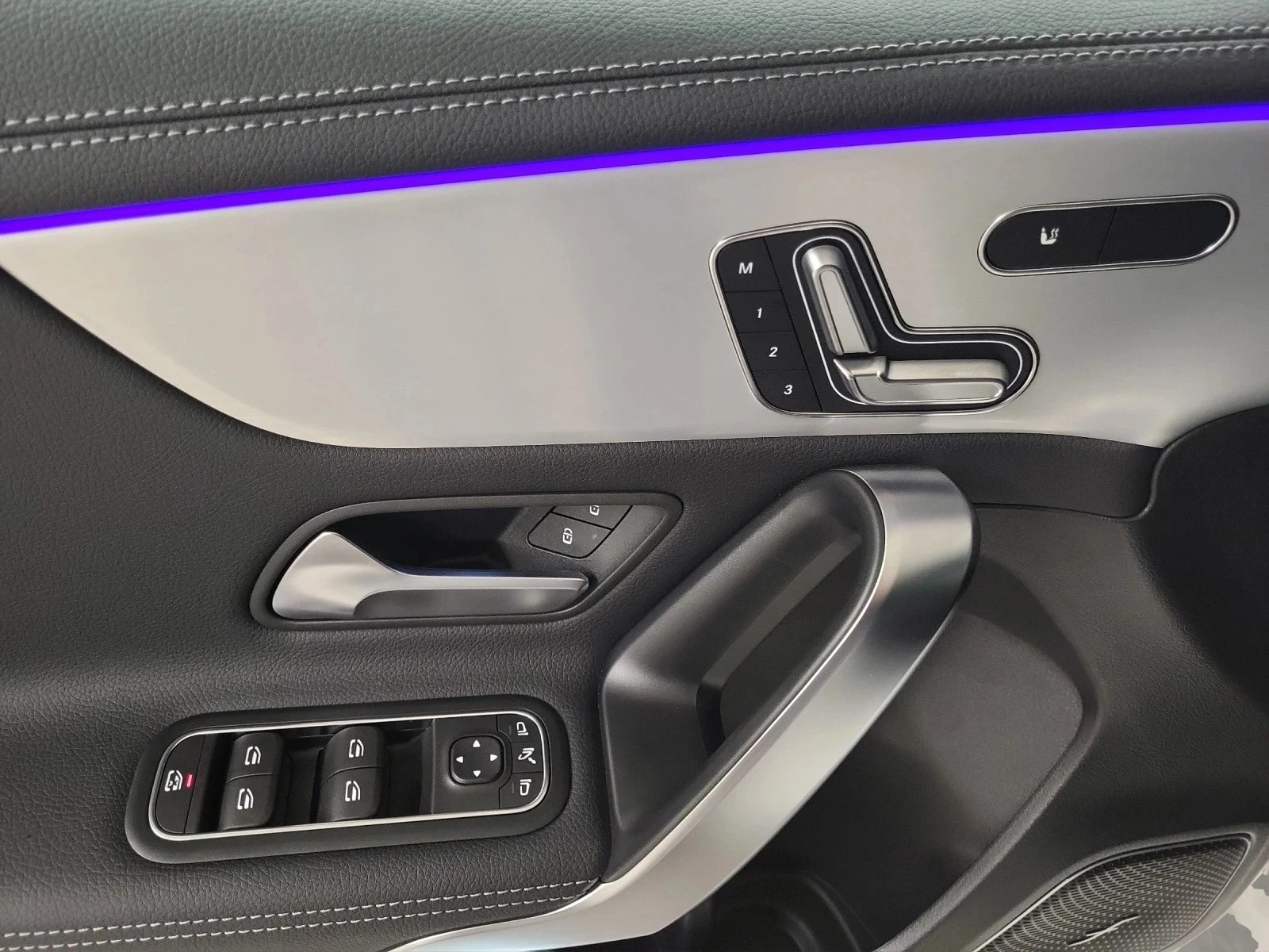 Image MERCEDES-BENZ A-220 A 220 4Matic 8G-DCT