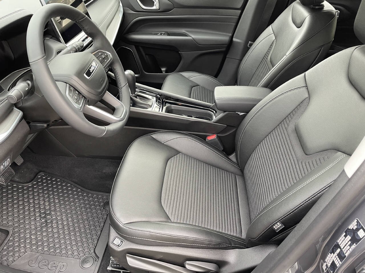 JEEP Compass 1.5 Turbo Swiss Limited Plus-image-6