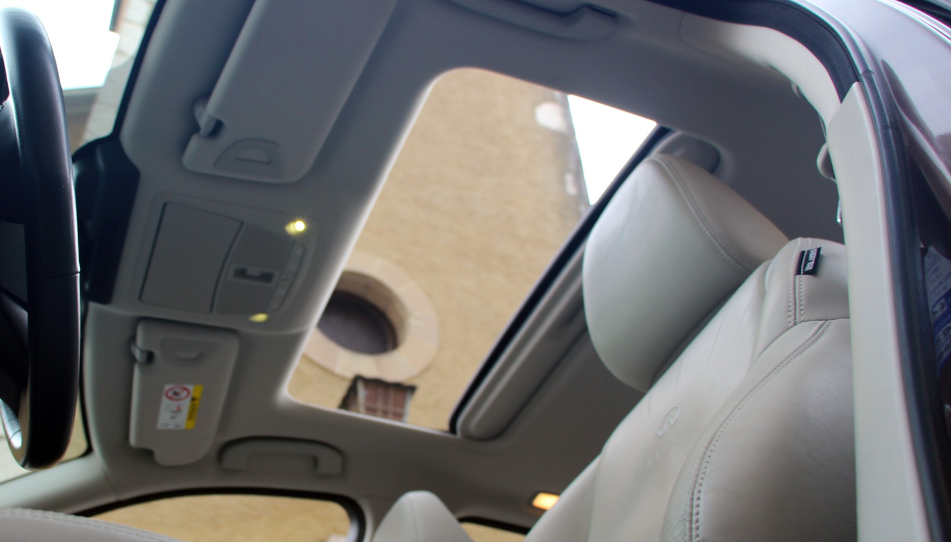 INFINITI Q50S 35h AWD Automatic-image-16