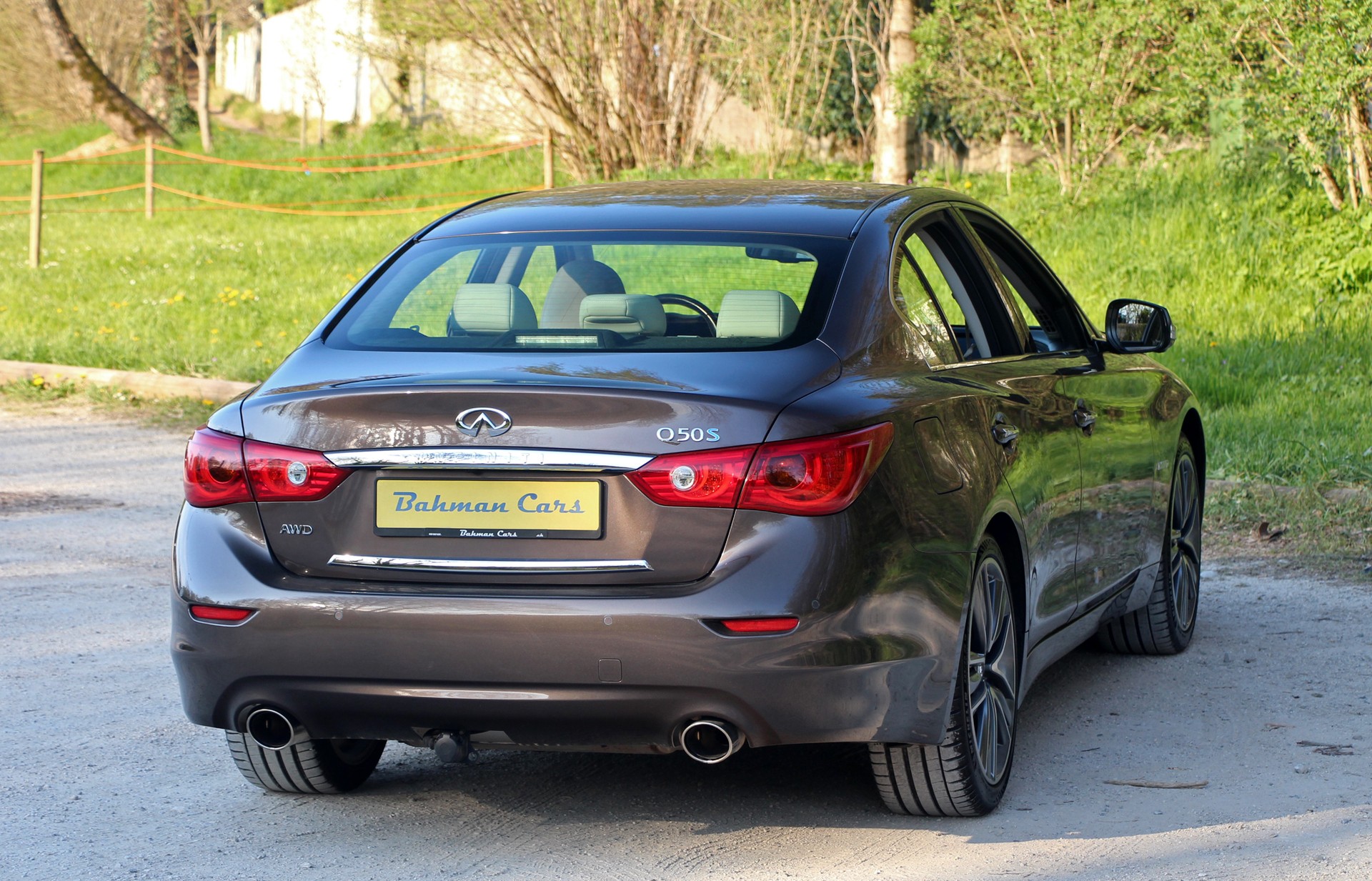 INFINITI Q50S 35h AWD Automatic-image-3