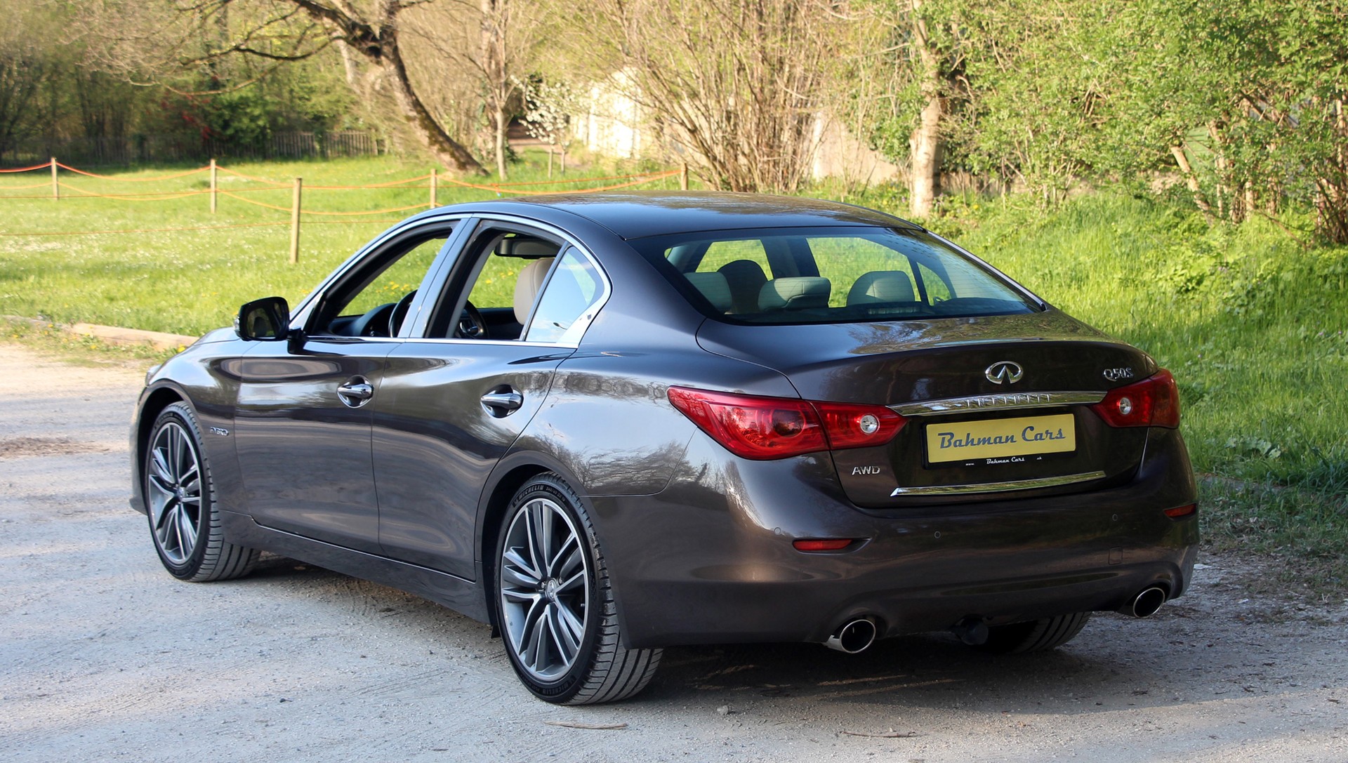 INFINITI Q50S 35h AWD Automatic-image-27