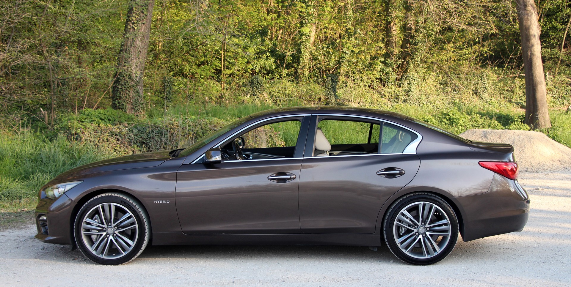 INFINITI Q50S 35h AWD Automatic-image-24