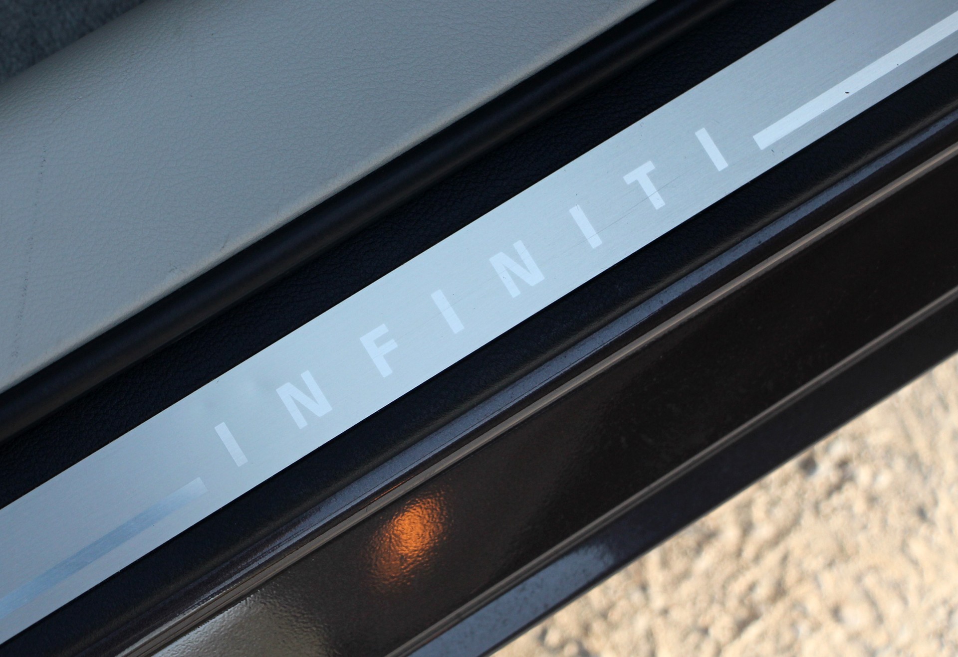 INFINITI Q50S 35h AWD Automatic-image-12