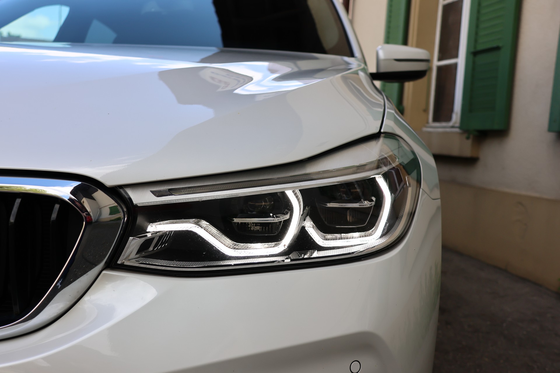BMW 640i GT xDrive Steptronic M-Sport-showroom-element-2