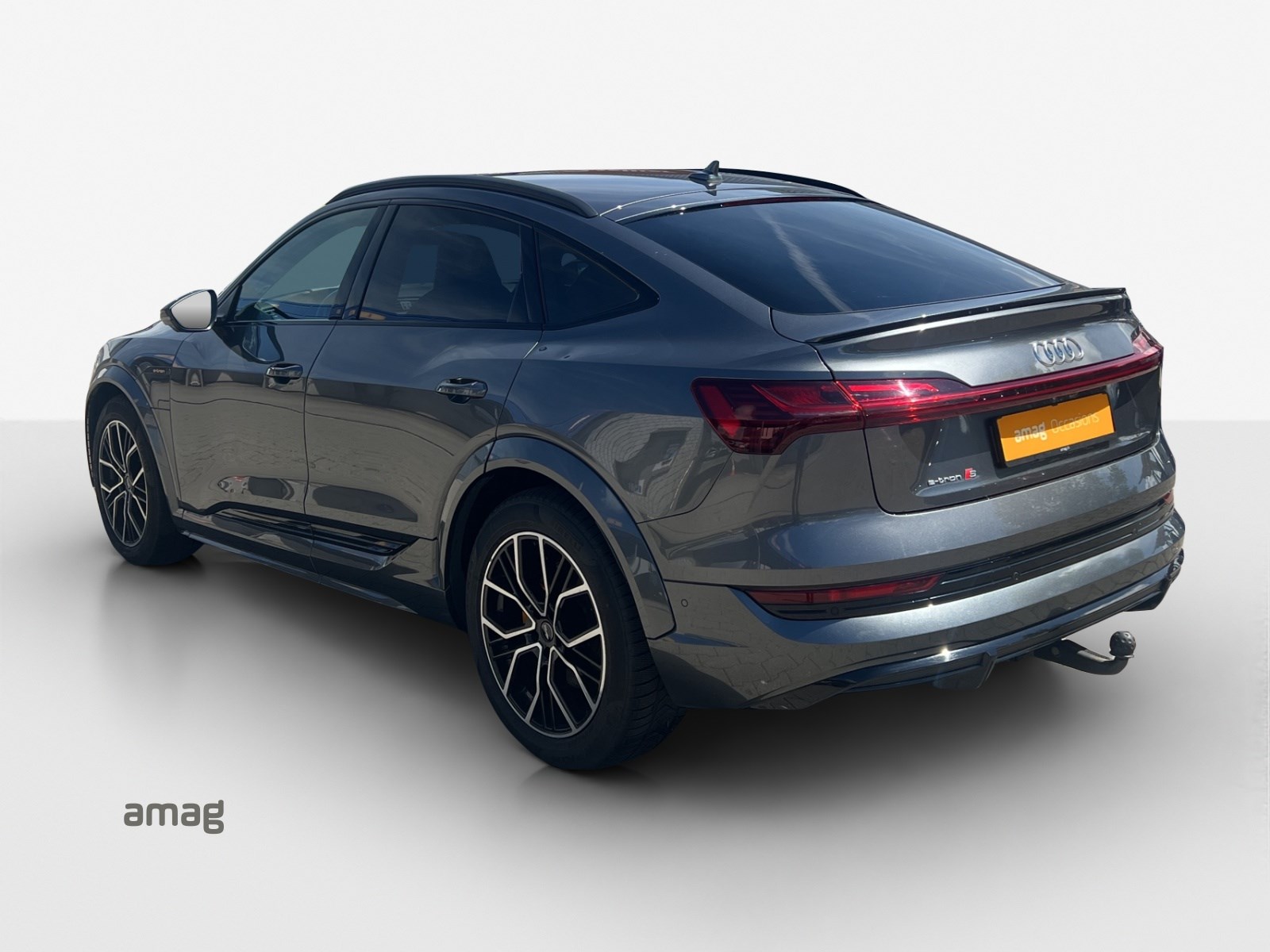 AUDI e-tron S Sportback quattro-showroom-element-2