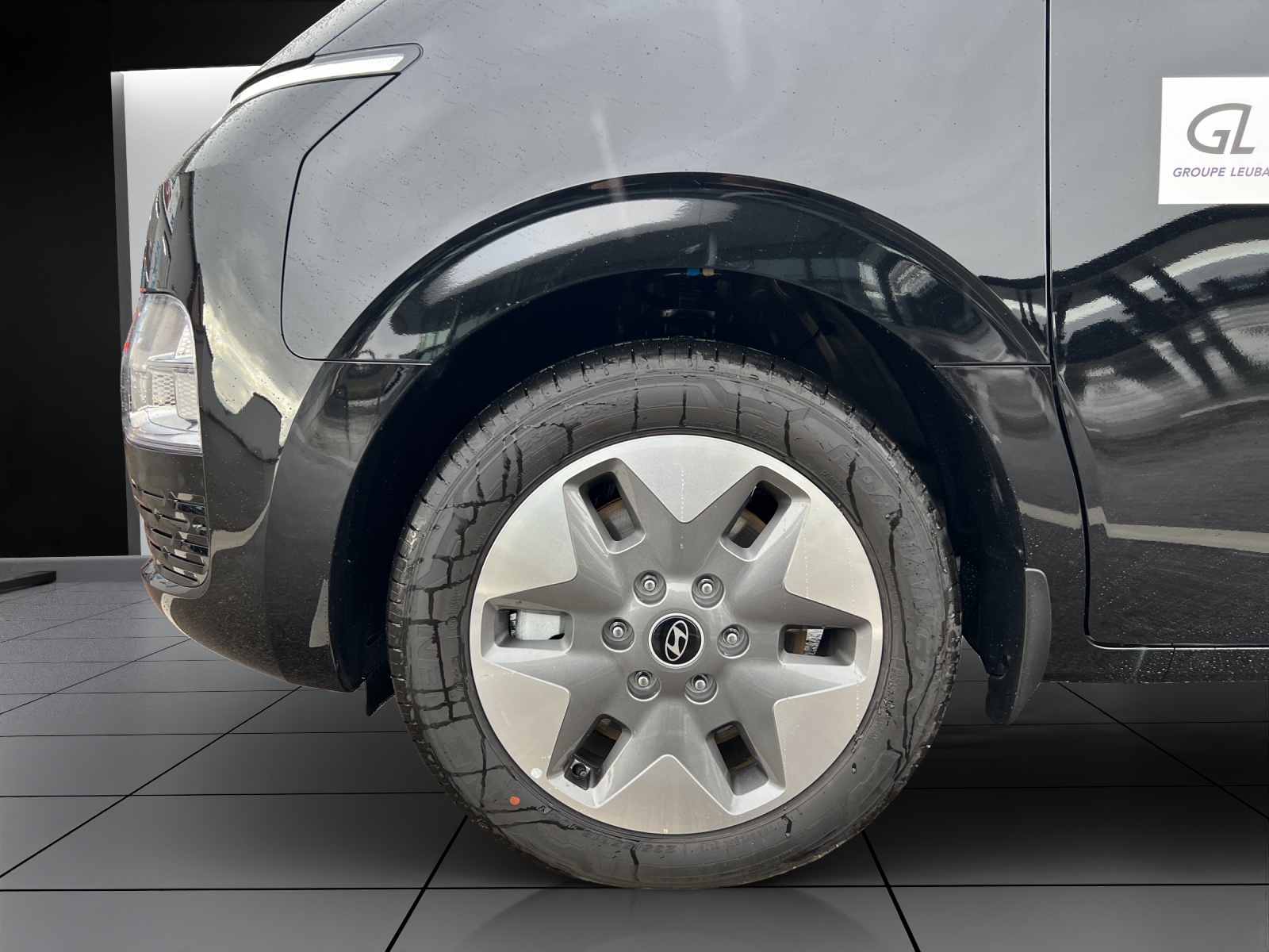 Image HYUNDAI STARIA Staria Wagon 1.6 T-GDi HEV Vertex A