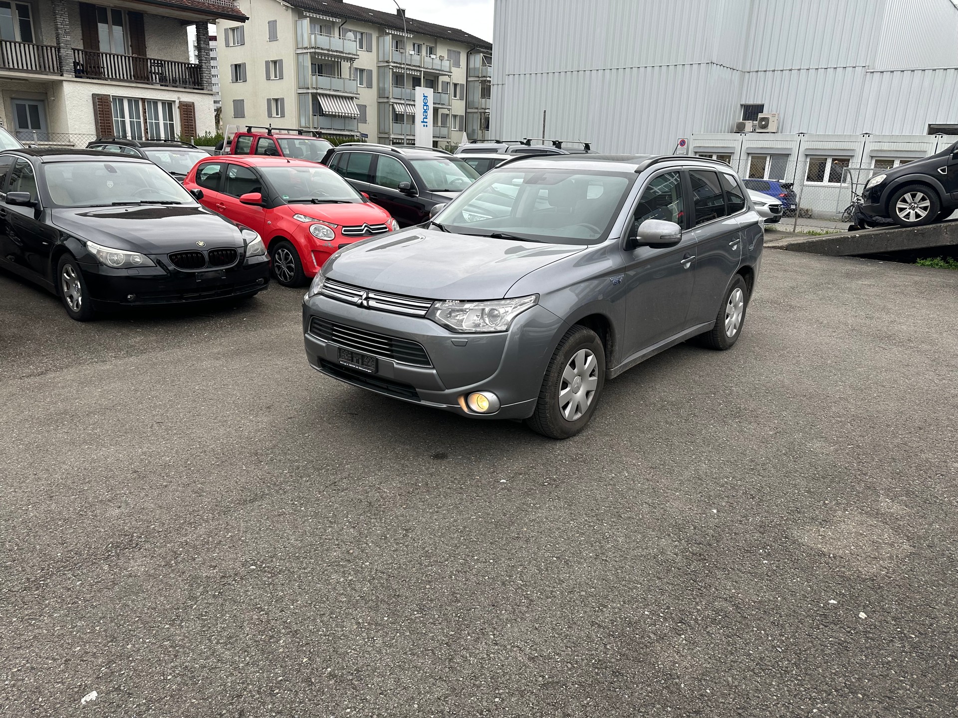 MITSUBISHI Outlander 2.0 PHEV Navigator eAssist