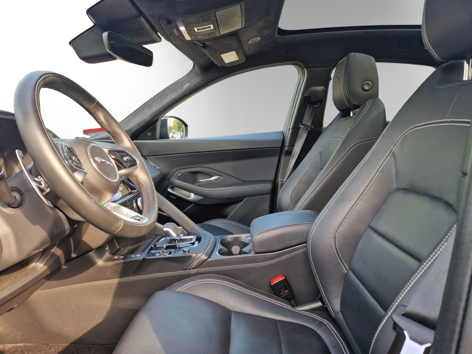 Image JAGUAR E-PACE E-Pace 1.5 P300e R-Dynamic AWD SE