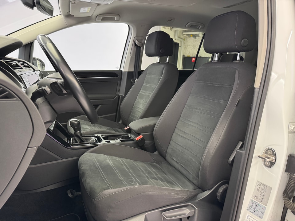 Touran 2.0 TDI SCR Highline DSG