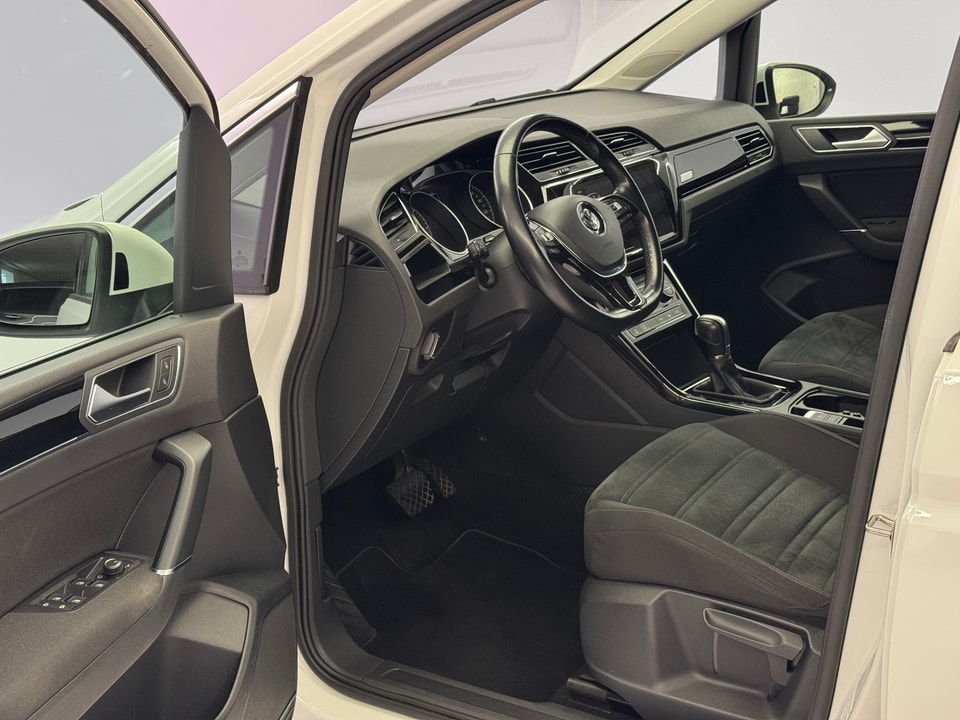 Touran 2.0 TDI SCR Highline DSG