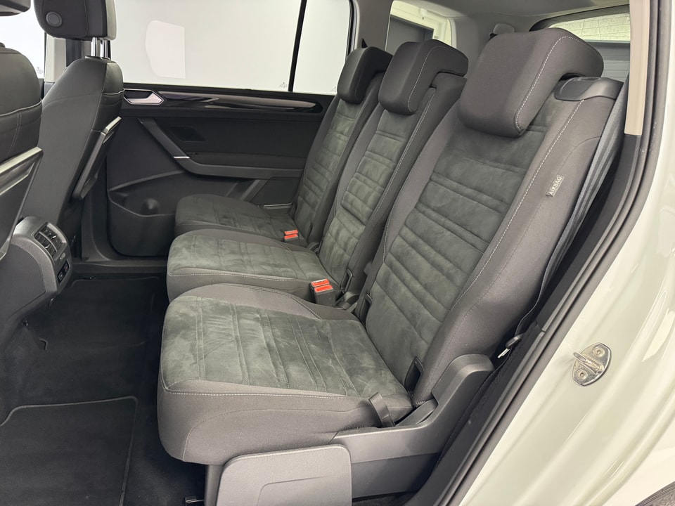 Touran 2.0 TDI SCR Highline DSG