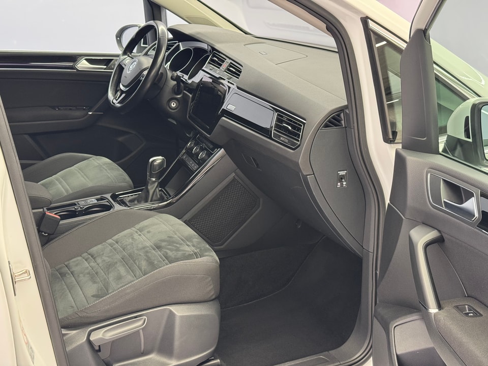 Touran 2.0 TDI SCR Highline DSG