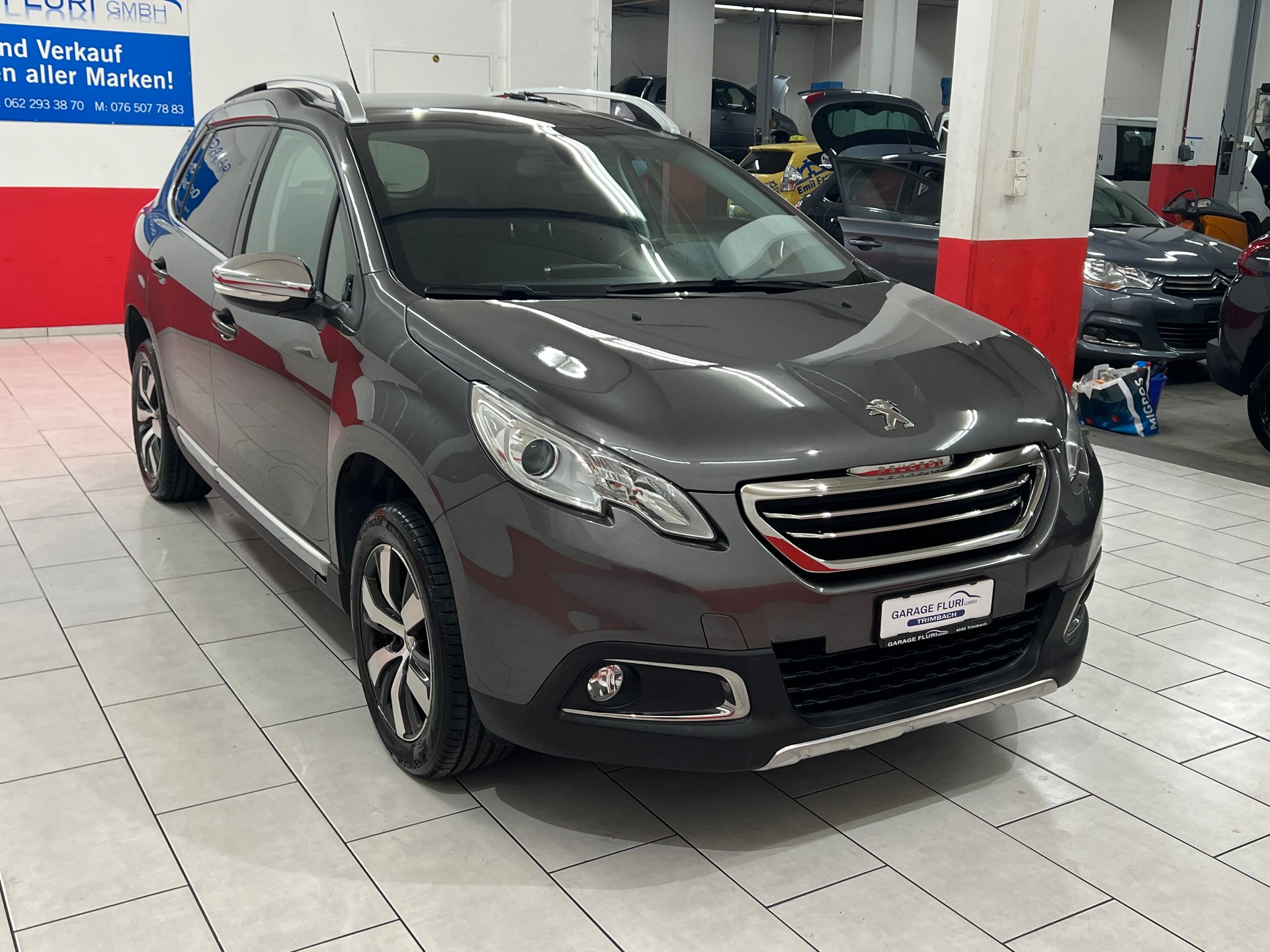 PEUGEOT 2008 1.6 BlueHDi Allure-image-2