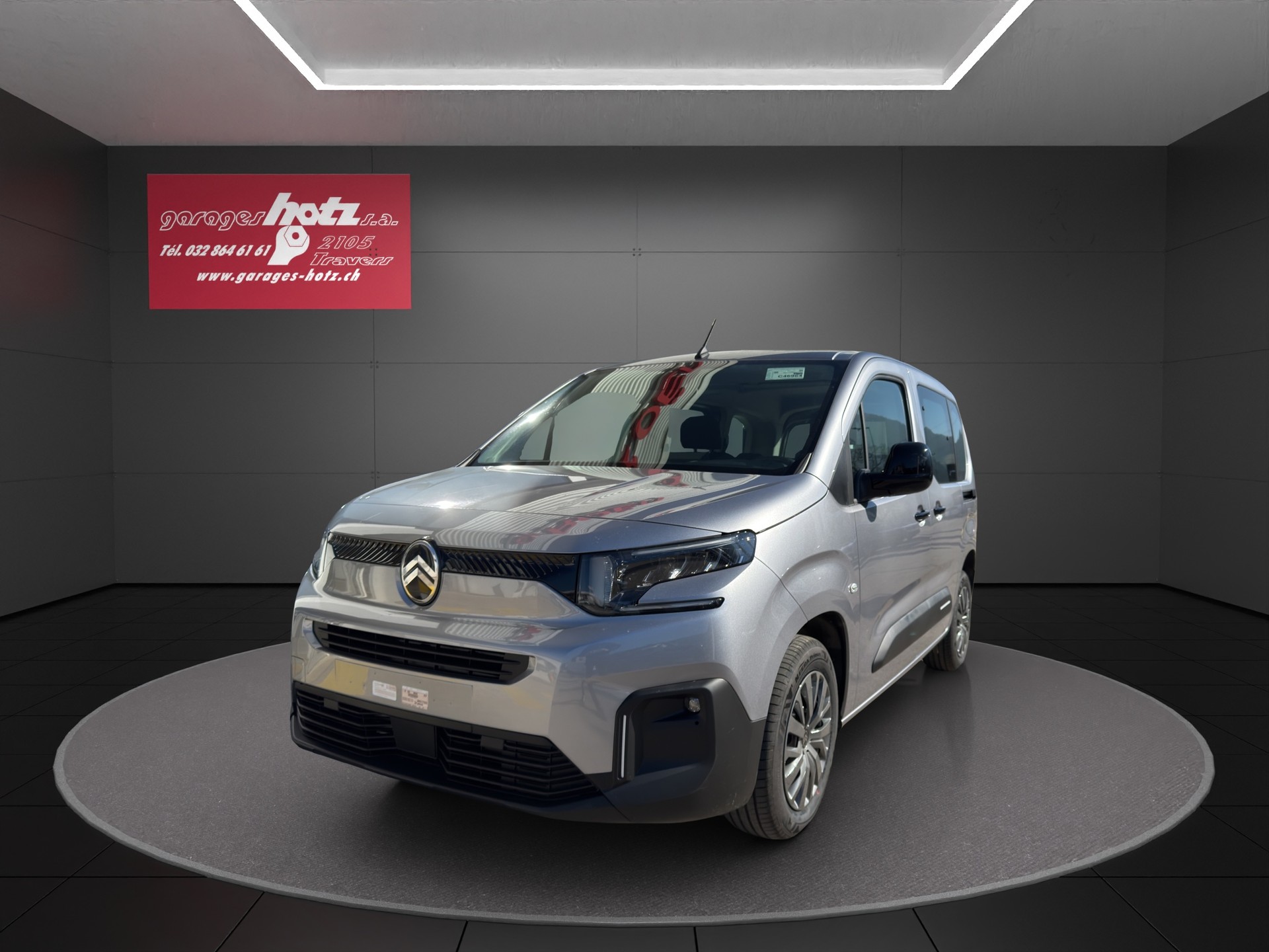 CITROEN BERLINGO 1.2i You M-showroom-element-1
