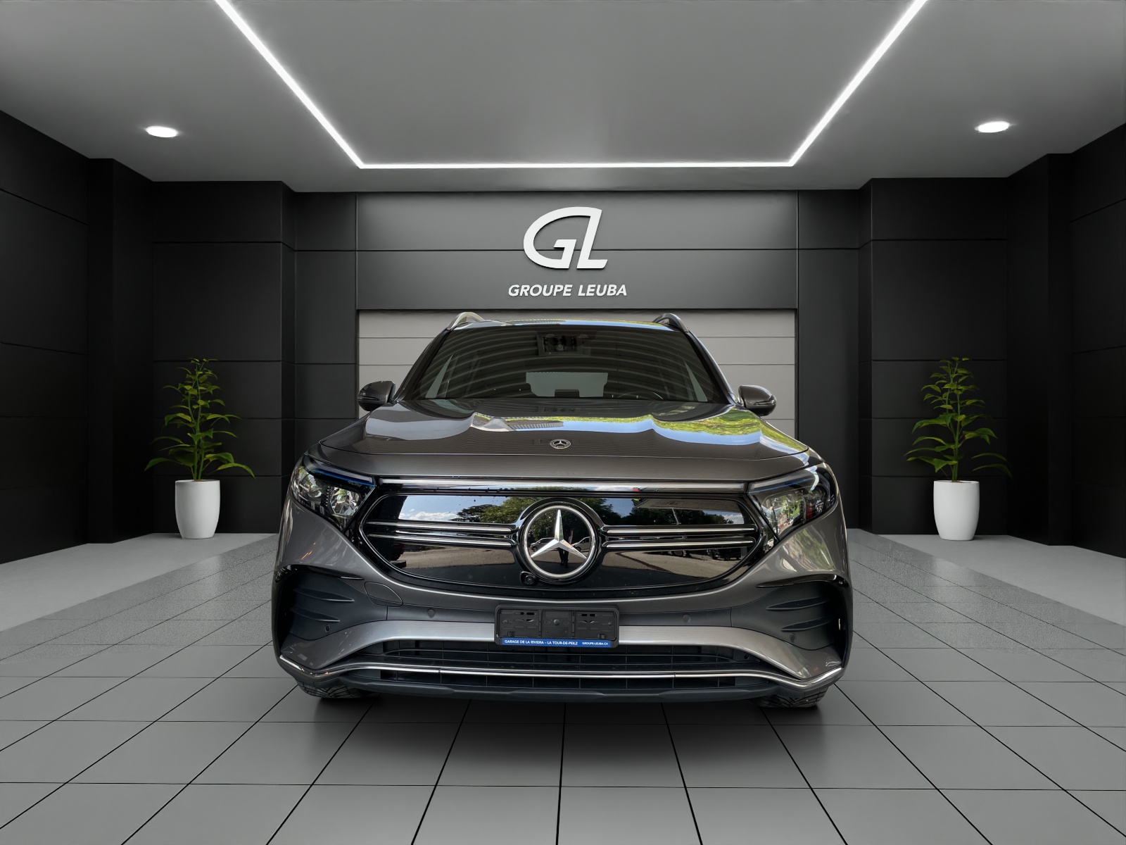 MERCEDES-BENZ EQB 350 AMG Line 4Matic-showroom-element-1