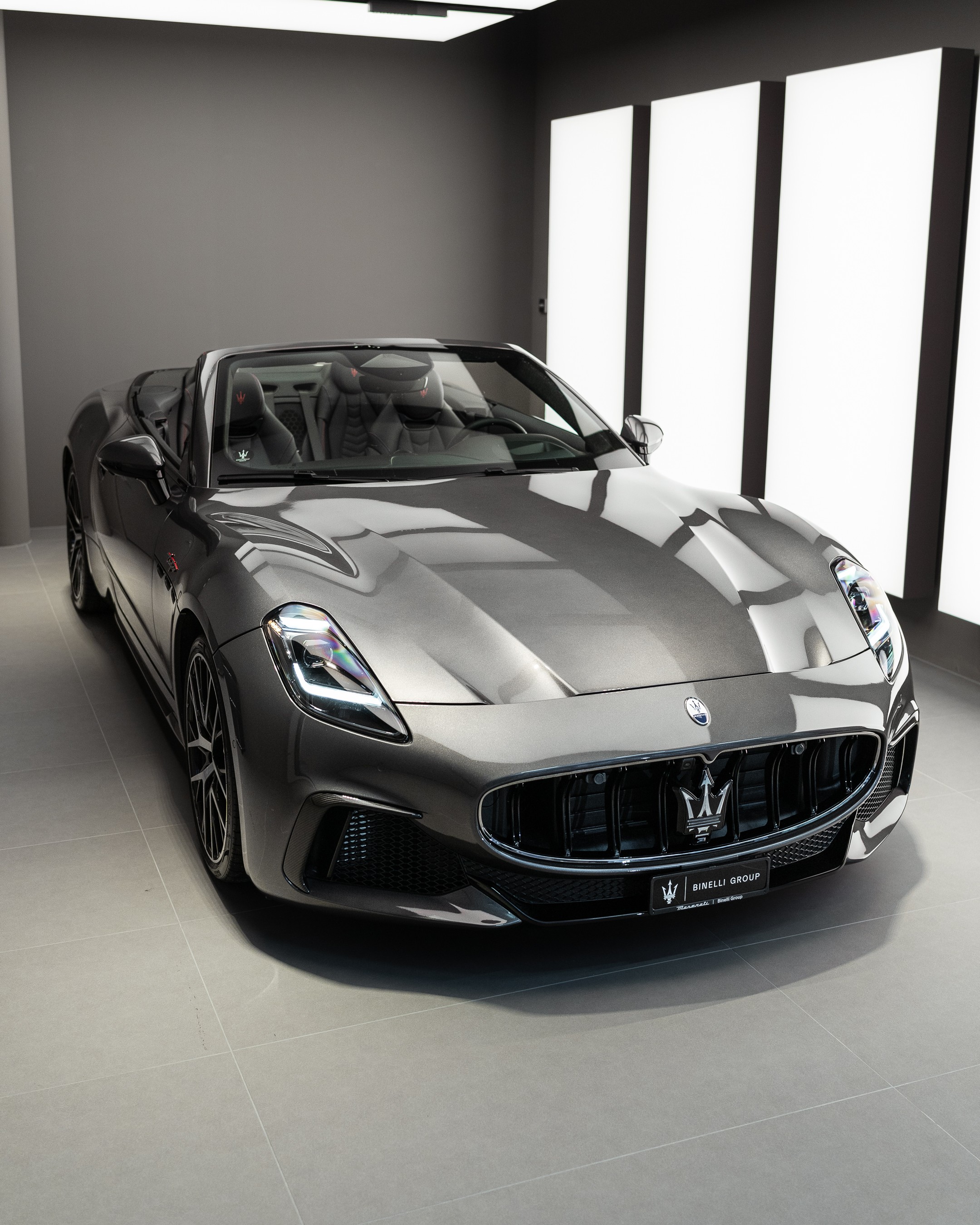 MASERATI GranCabrio Trofeo (Cabriolet)