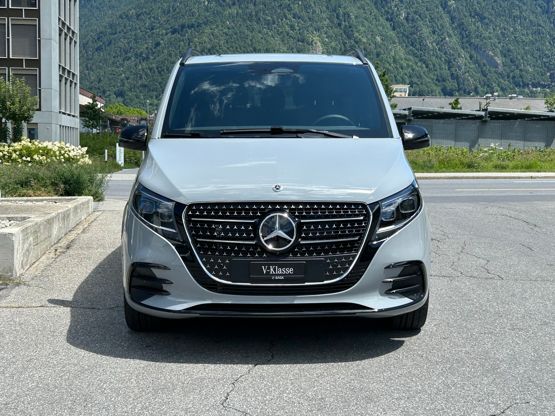 MERCEDES-BENZ V 300 d EXCLUSIVE Swiss Edition Lang 4MATIC-showroom-element-1
