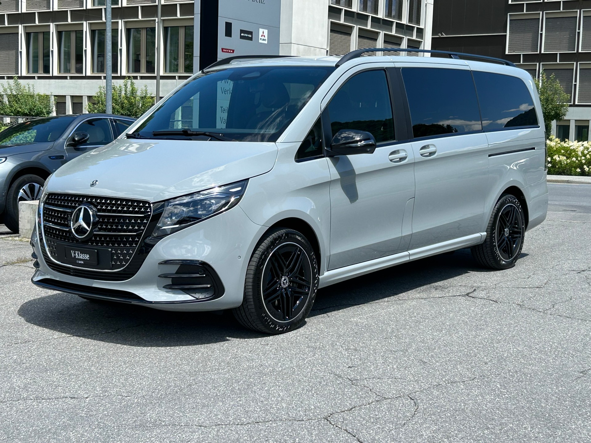 MERCEDES-BENZ V 300 d EXCLUSIVE Swiss Edition Lang 4MATIC-showroom-element-2