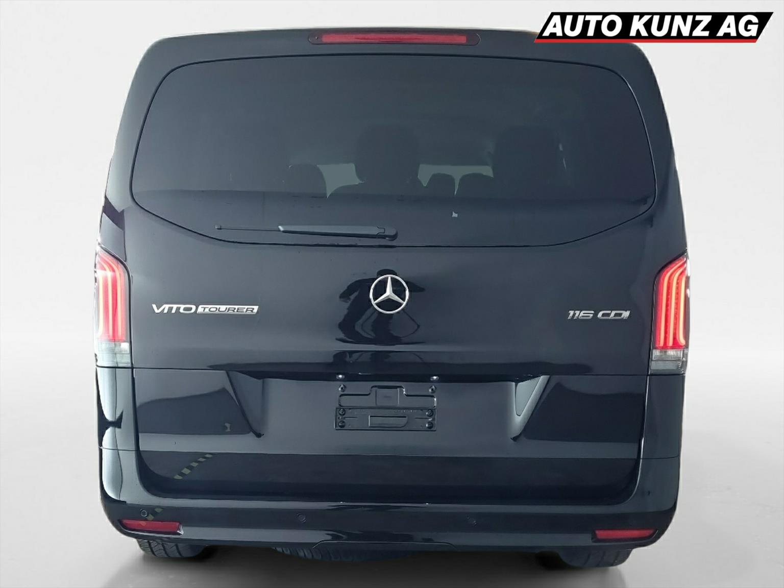 MERCEDES-BENZ VITO 116 CDi NEW 9 Plätzer Lang Select Tourer G-Tr-showroom-element-3
