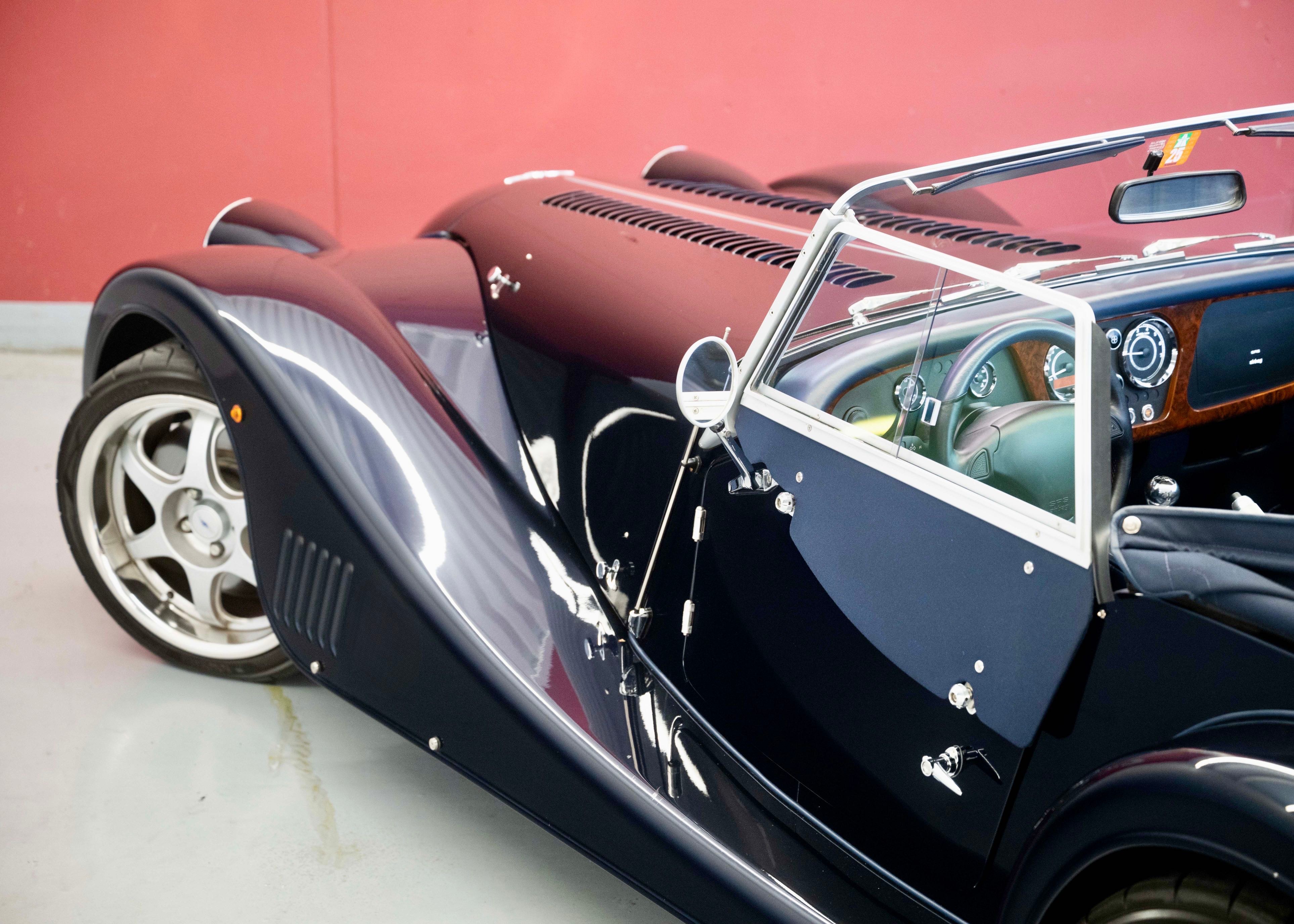 Image MORGAN PLUS-8 Plus 8 4.8 V8 Manual transmission (1 of 70)