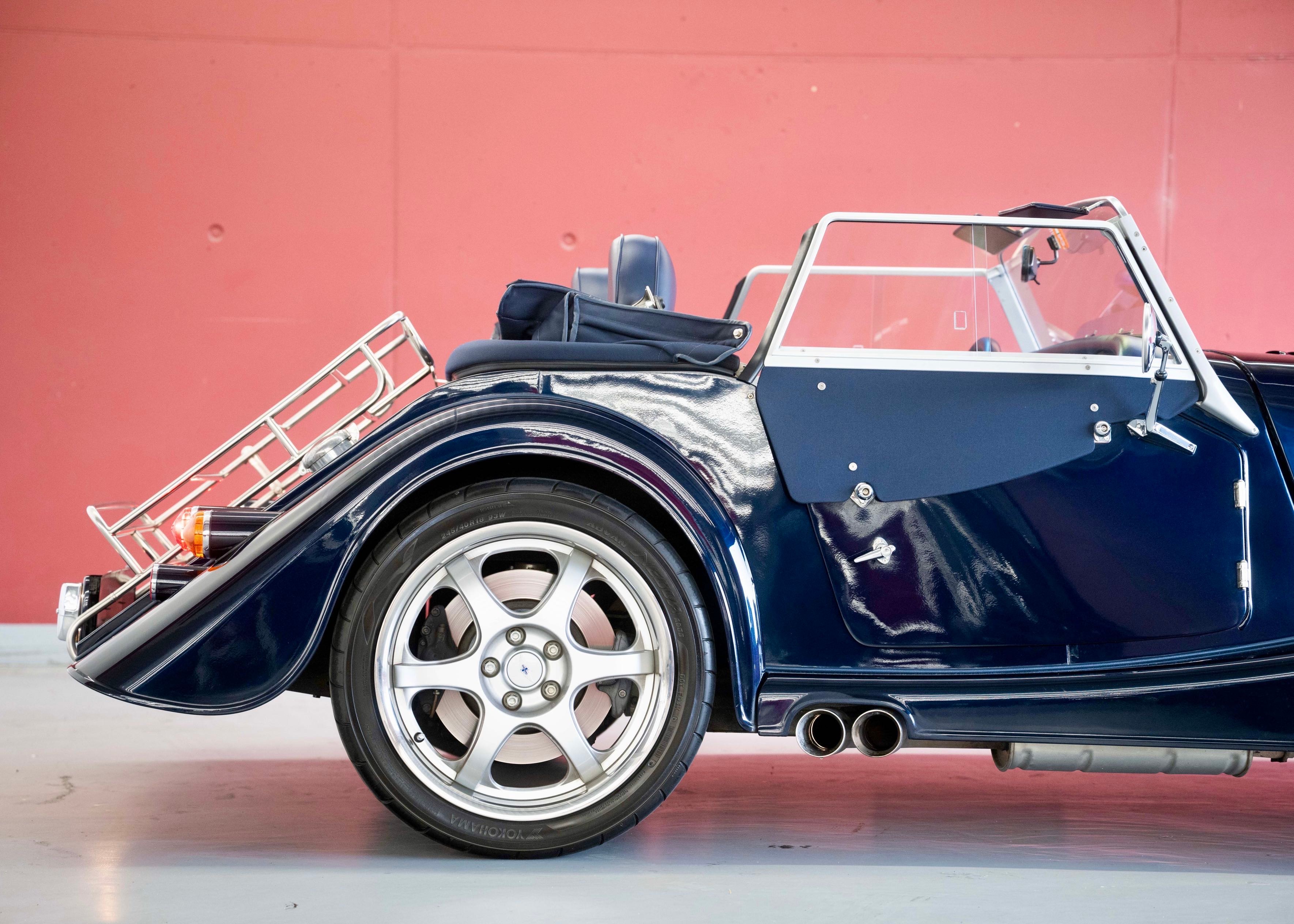 Image MORGAN PLUS-8 Plus 8 4.8 V8 Manual transmission (1 of 70)