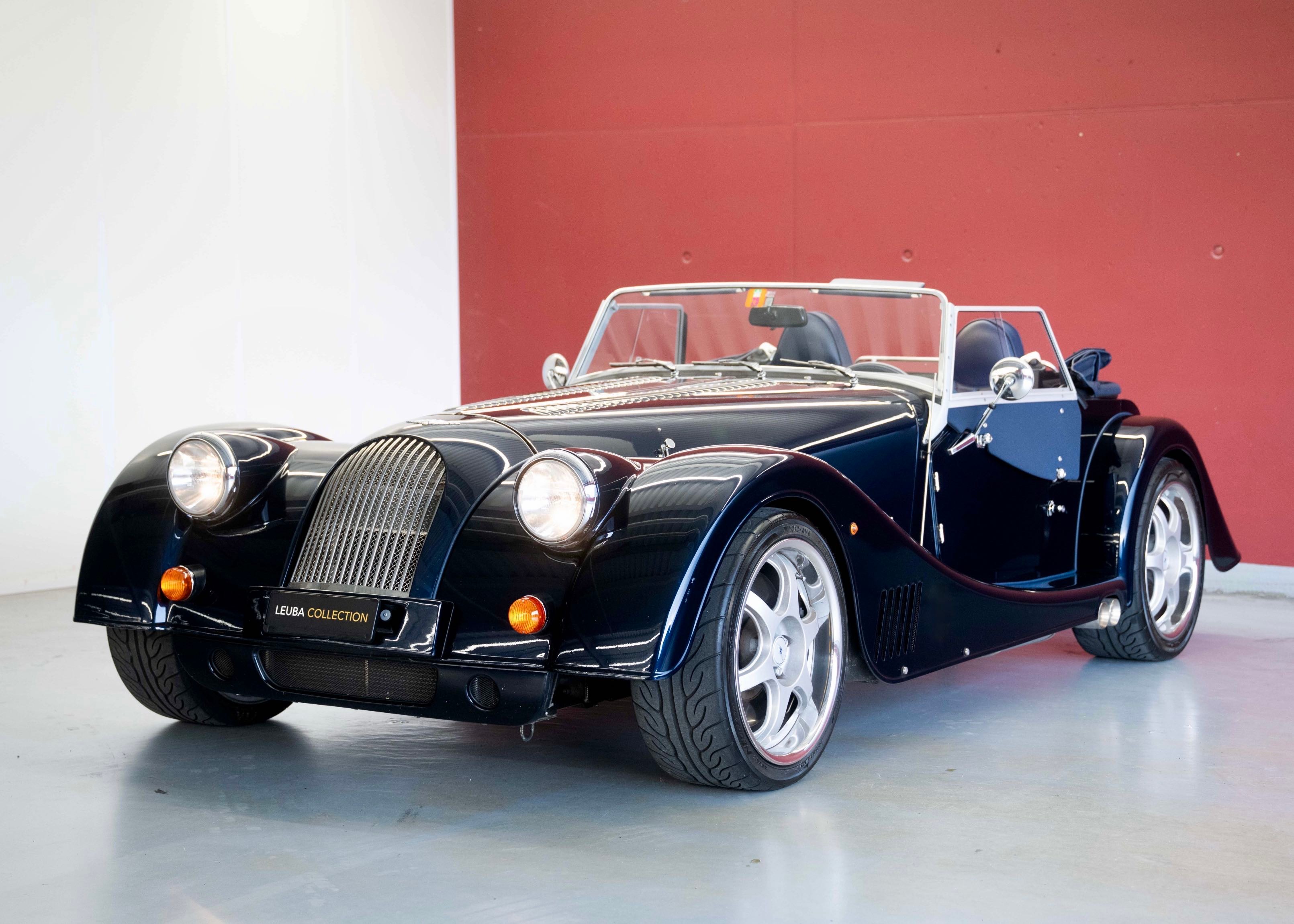 Image MORGAN PLUS-8 Plus 8 4.8 V8 Manual transmission (1 of 70)