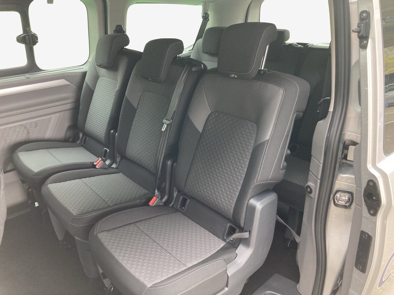 VW CARAVELLE Caravelle 2.0 TDI Life Aut.8-image-11