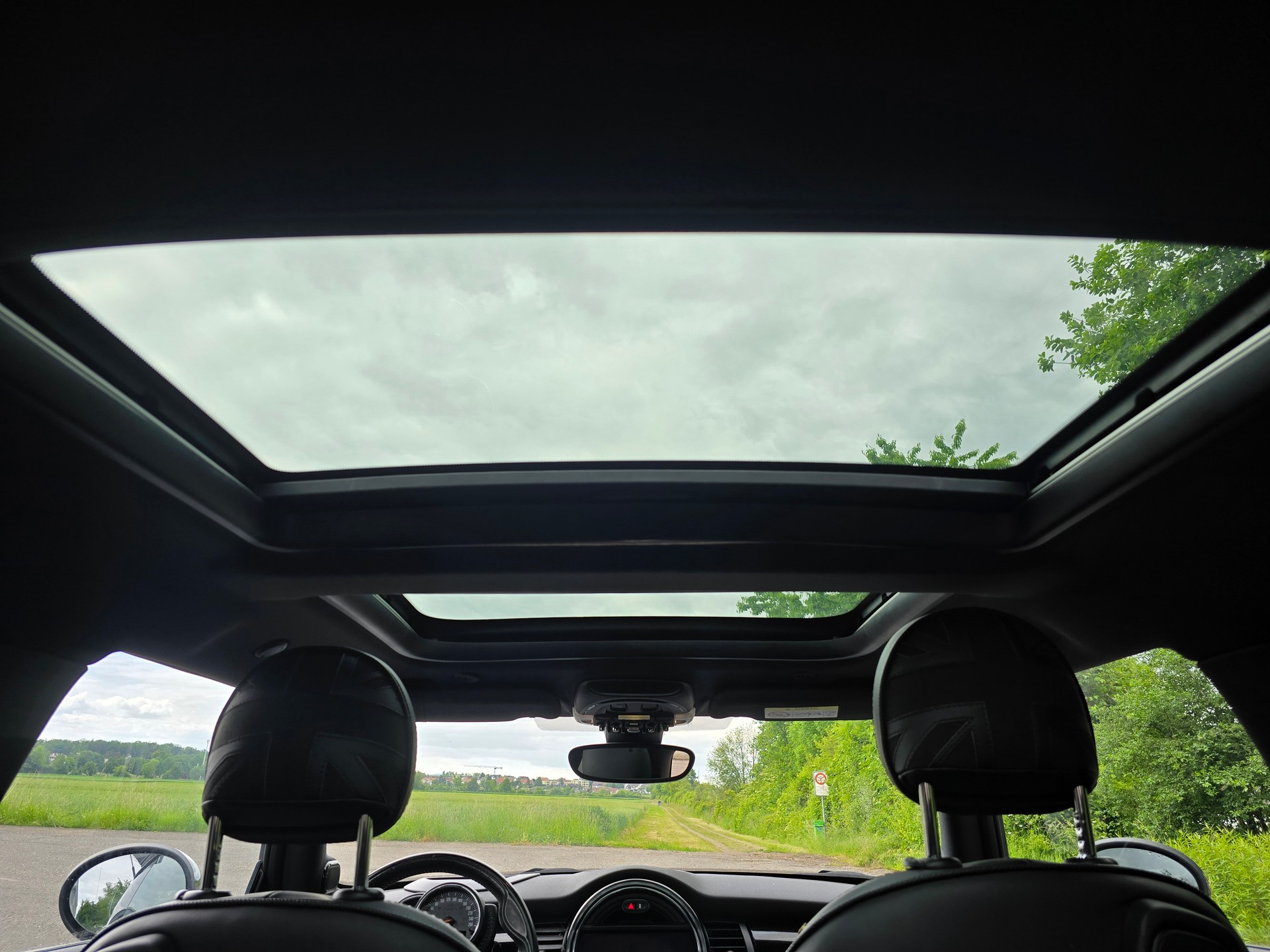 MINI Cooper S-image-8