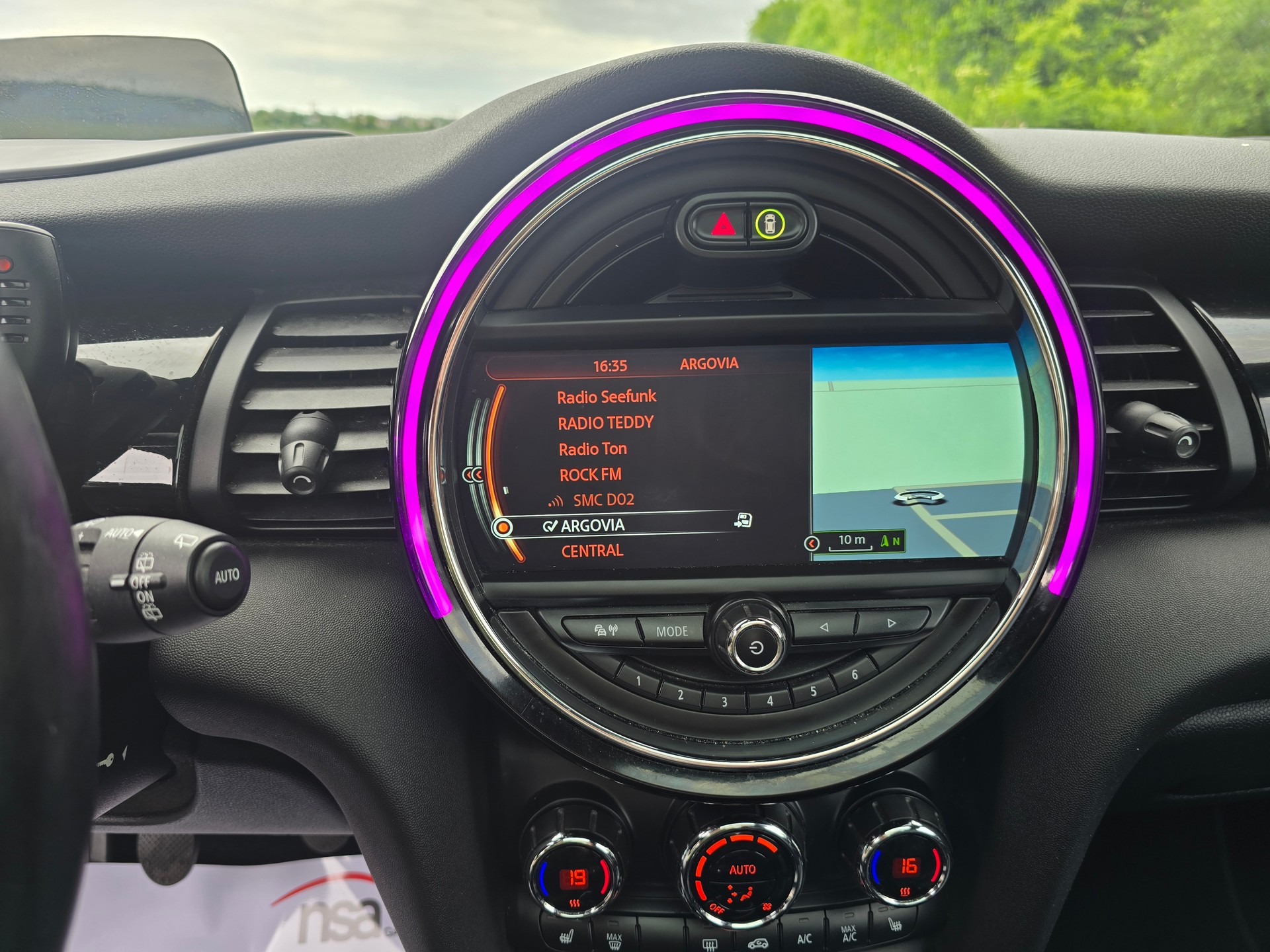 MINI Cooper S-image-16