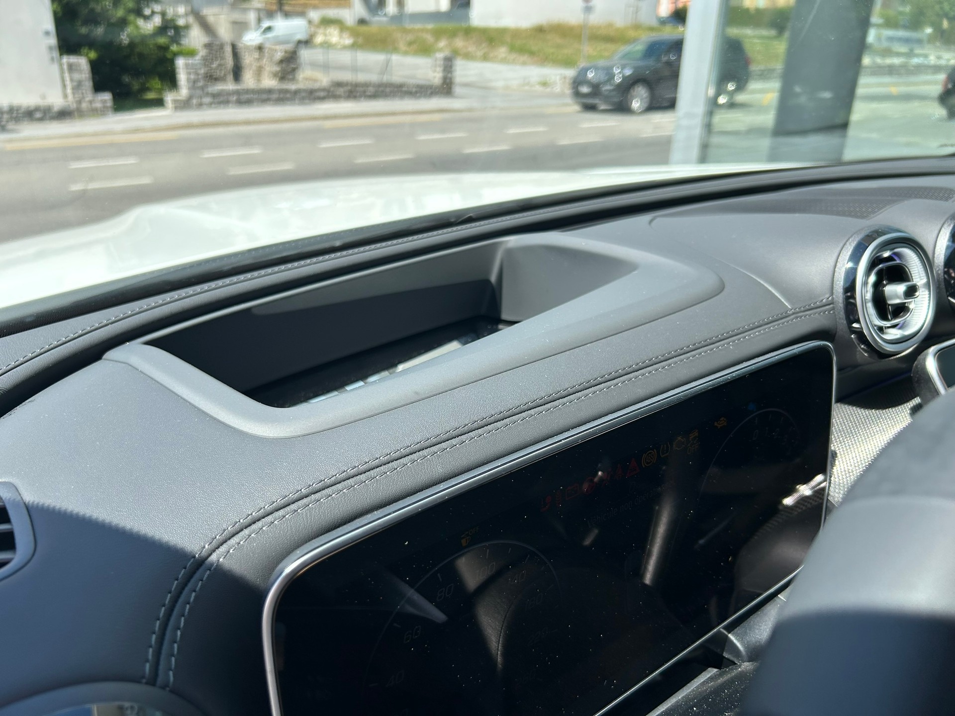 MERCEDES-BENZ GLC 400 e 4Matic EQ Star 9G-Tronic-image-18