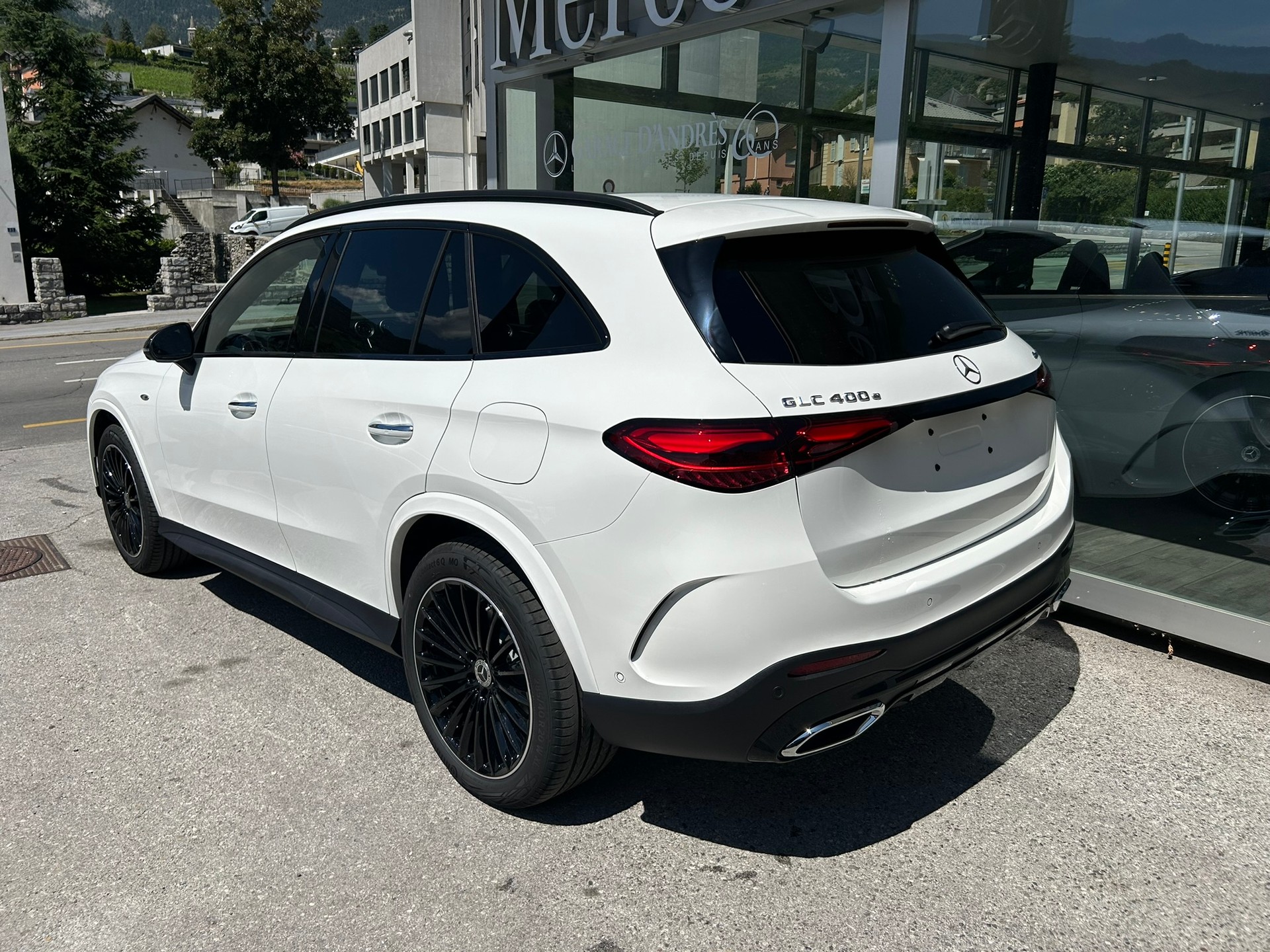 MERCEDES-BENZ GLC 400 e 4Matic EQ Star 9G-Tronic-image-4
