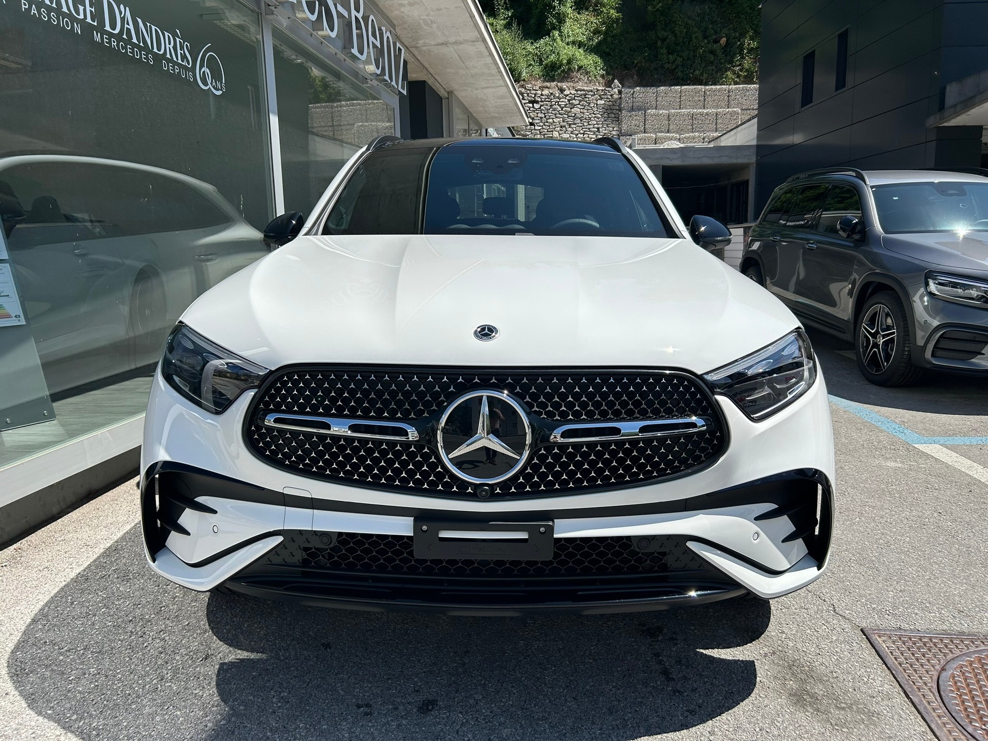 MERCEDES-BENZ GLC 400 e 4Matic EQ Star 9G-Tronic-showroom-element-1