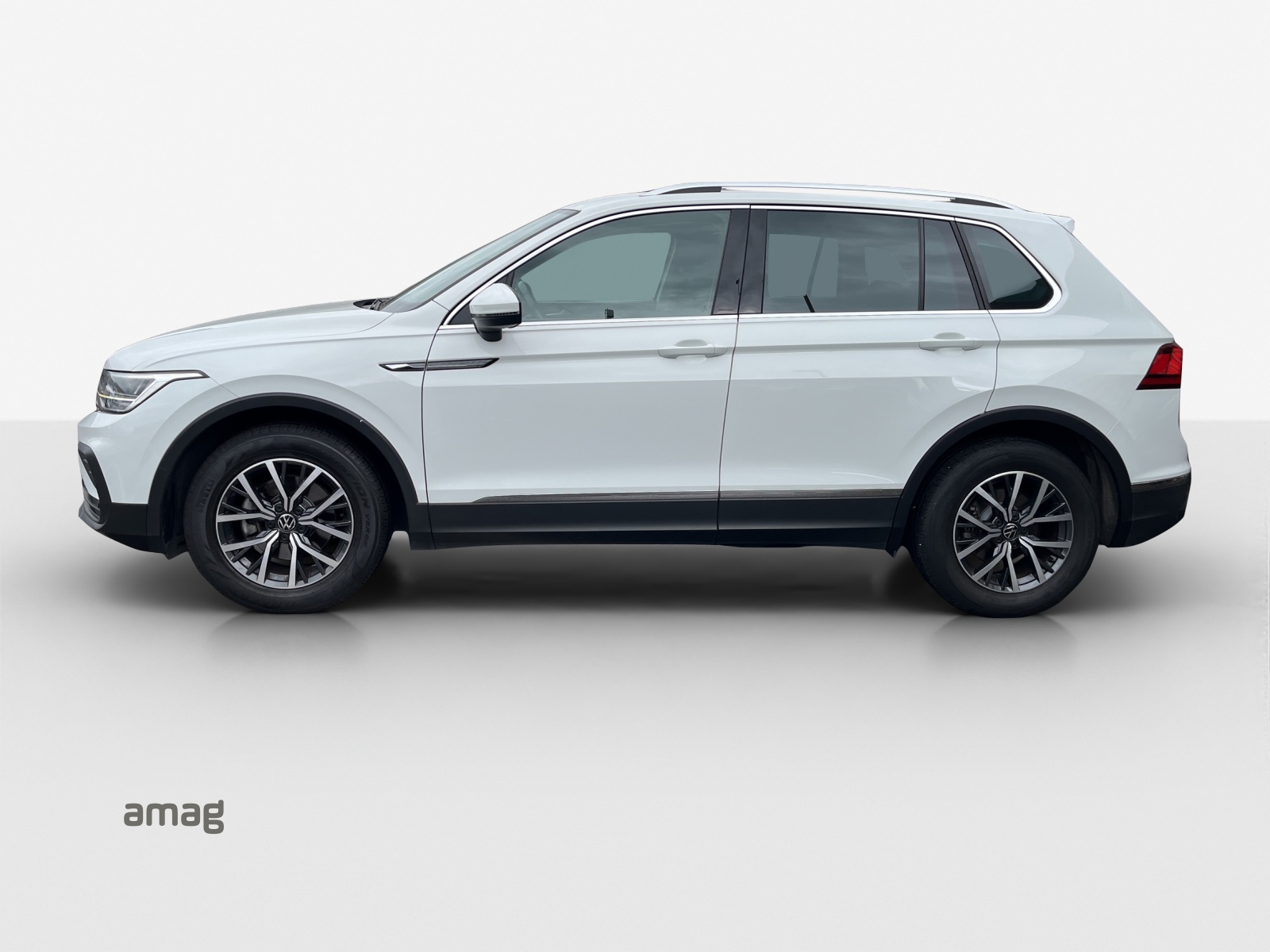 VW Tiguan 1.5TSI Evo Life DSG-showroom-element-1