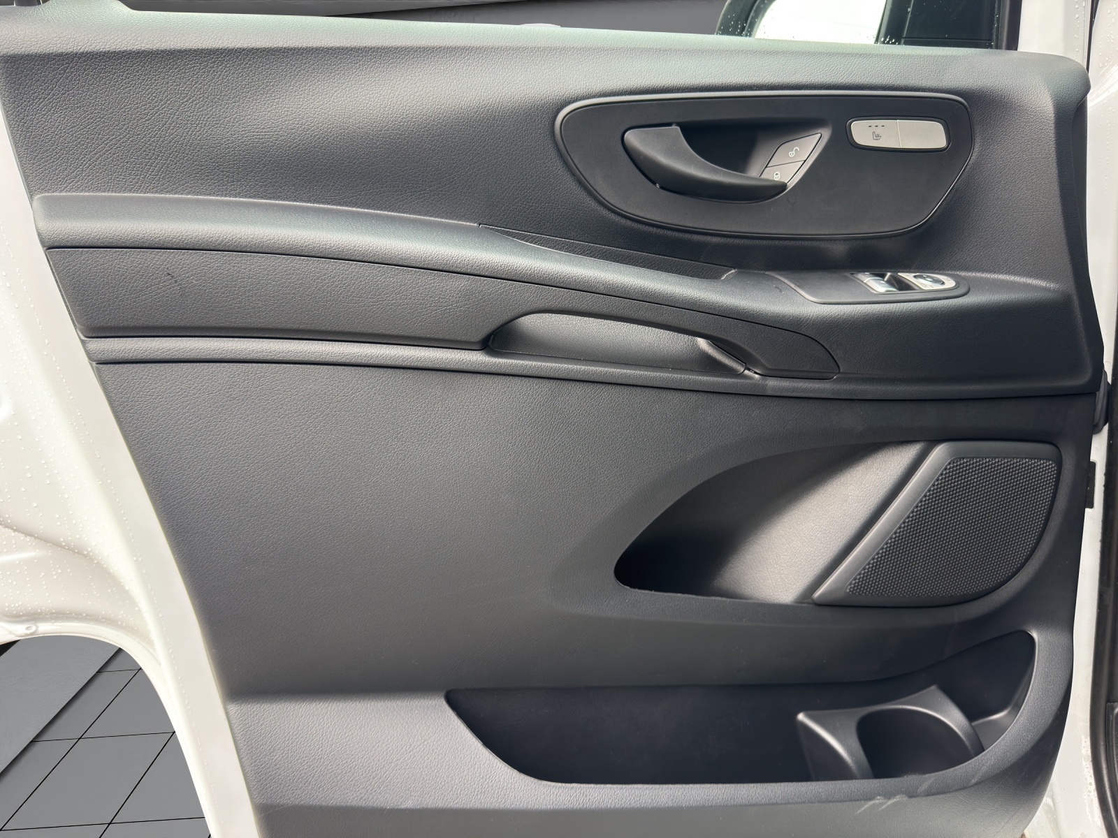 Image MERCEDES-BENZ VITO eVito 129 Extralang Profesional