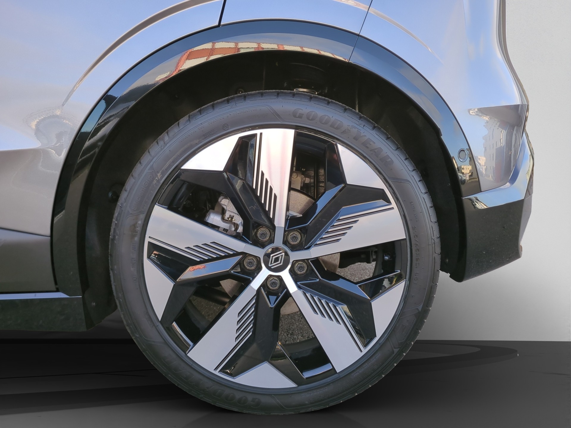 RENAULT Mégane E-TECH EV60 Techno-image-15